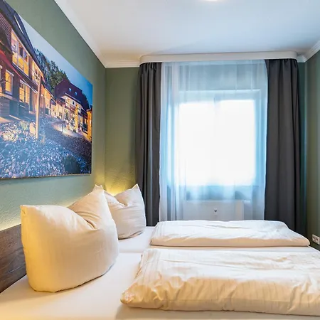 Moderne Mit 2 Schlafzimmern Im Zentrum Von * Riesa